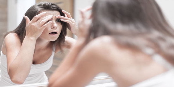 Wissenswertes über Mitesser, Akne und Poren